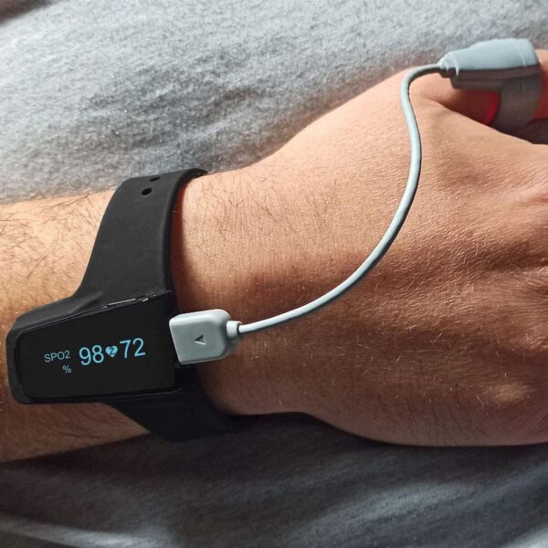 Viatom Checkme O2 – Smart Wrist Pulse Oximeter - Image 3